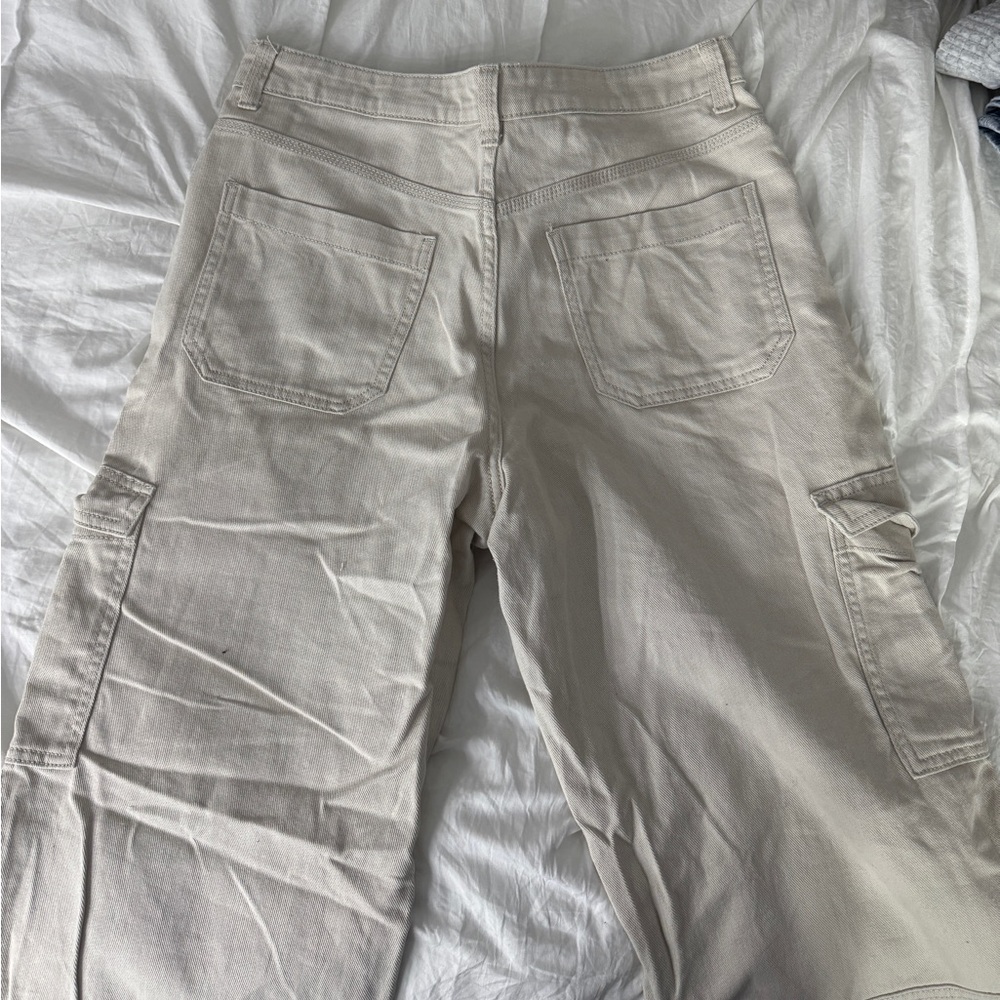 H&M Cargo Pants - Picture 3 of 3